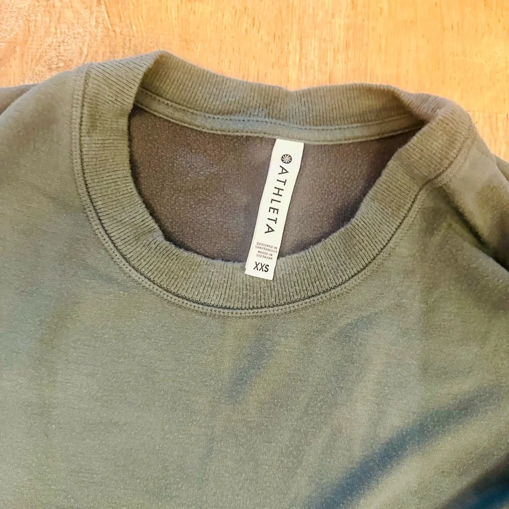lululemon athletica Deep Green Sweatshirt